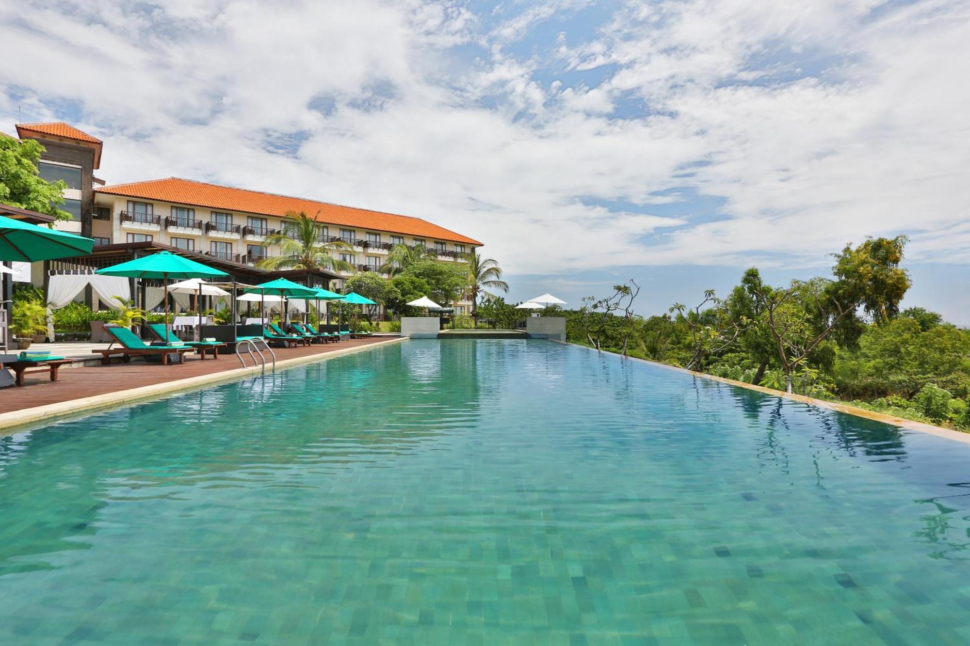 New Kuta Hotel By Lorin ウルワツ エクステリア 写真