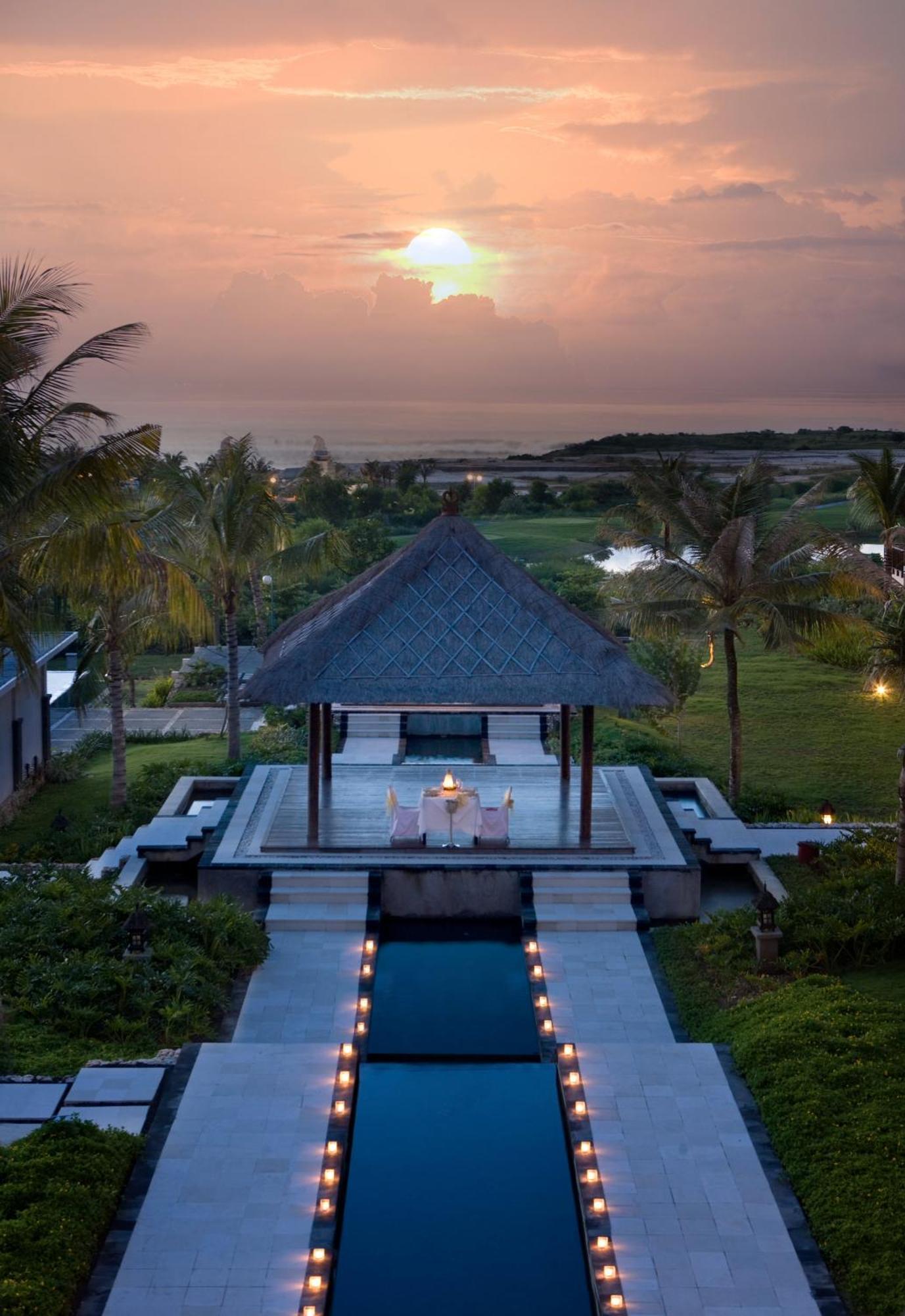 New Kuta Hotel By Lorin ウルワツ エクステリア 写真